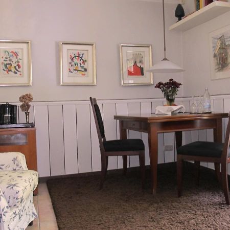 Moselquartier Bed & Breakfast Reil Bagian luar foto