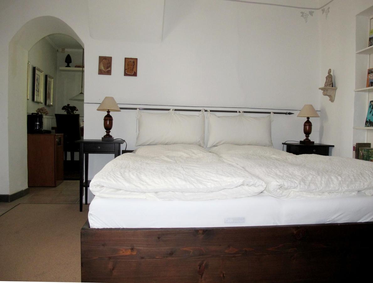 Moselquartier Bed & Breakfast Reil Bagian luar foto